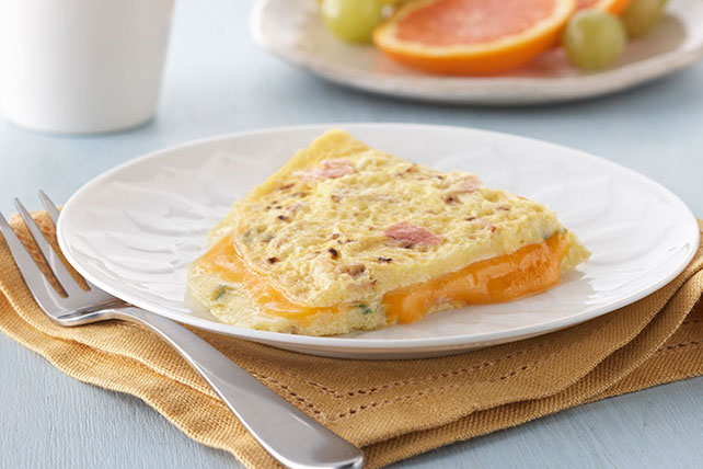 Cheesy Ham Omelet