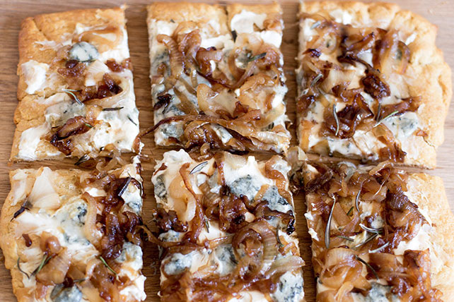 Gorgonzola & Caramelized Onion Pizza