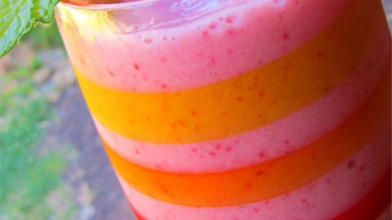 Banana and Strawberry Smoothie