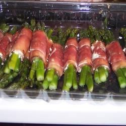 Asparagus Wrapped in Crisp Prosciutto