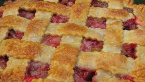 Rhubarb and Strawberry Pie