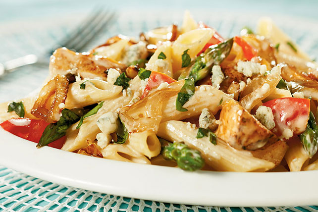 Penne with Grilled Chicken, Gorgonzola, Asparagus and Caramelized Onions