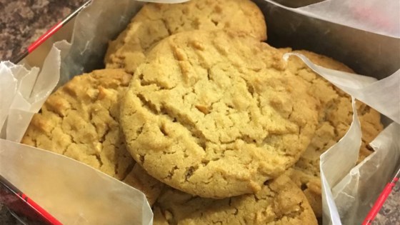 Classic Peanut Butter Cookies