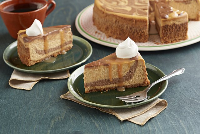 Spiced Chocolate-Swirled Pumpkin Cheesecake