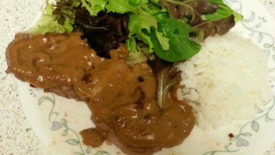 Fried Steak with Peppercorn Gravy Sauce