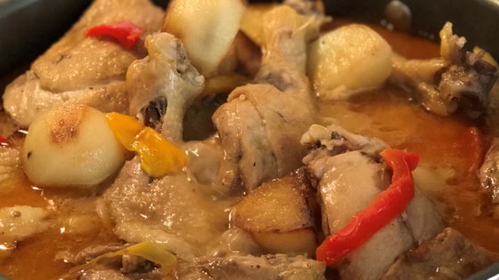 Ginataang Manok (Chicken Cooked in Coconut Milk)