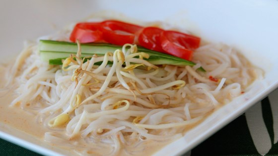 Korean Soybean Noodles (Kong Kook Su)