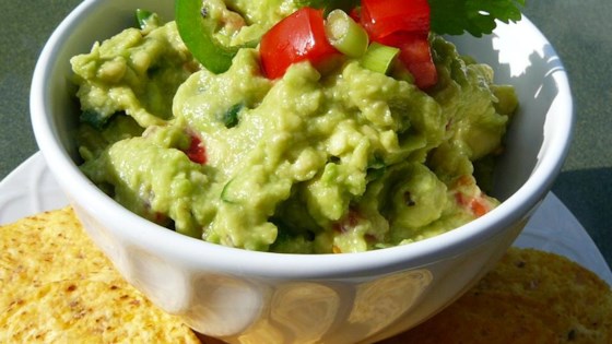 Chunky Paleo Guacamole