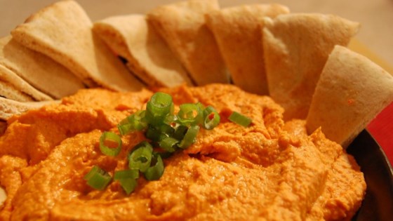 Easy Roasted Red Pepper Hummus