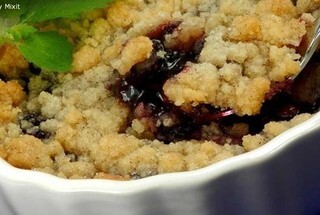 Blueberry Crisps and Crumbles Recipes